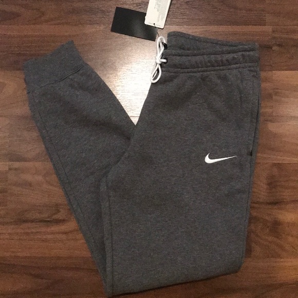 Nike Pants - NWT Nike Womens Joggers size Medium